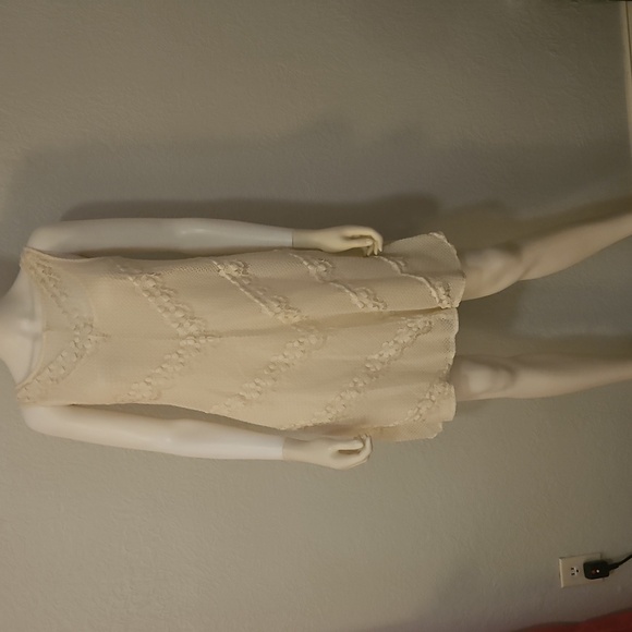 MUSE Cream Ivory Lined Lace Sleeveless Swing Mod Dress - Picture 3 of 10